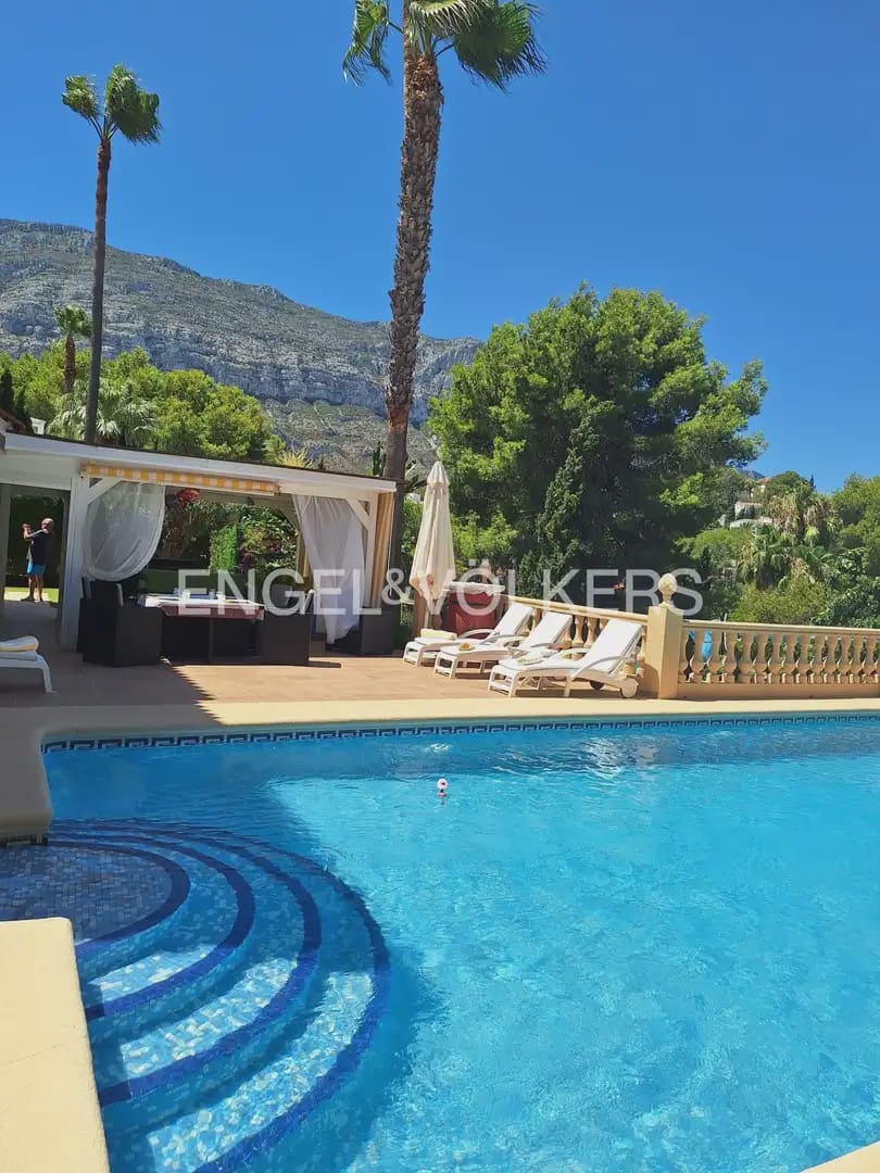 6 slaapkamer Villa te koop in Denia met zwembad garage - € 740.000 (Ref: 10160036)