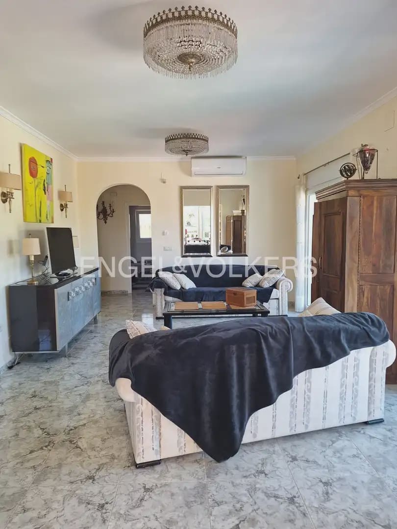 6 slaapkamer Villa te koop in Denia met zwembad garage - € 740.000 (Ref: 10160036)