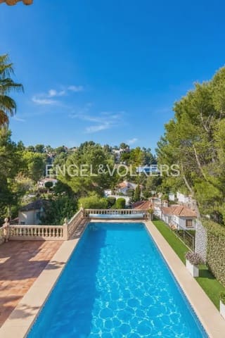 6 soveværelse Villa til salg i El Montgó, Dénia med swimmingpool garage - € 740.000 (Ref: 10160036)