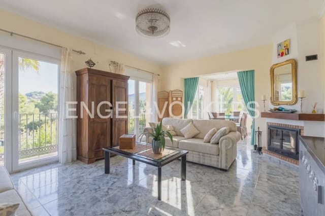 6 soveværelse Villa til salg i El Montgó, Dénia med swimmingpool garage - € 740.000 (Ref: 10160036)
