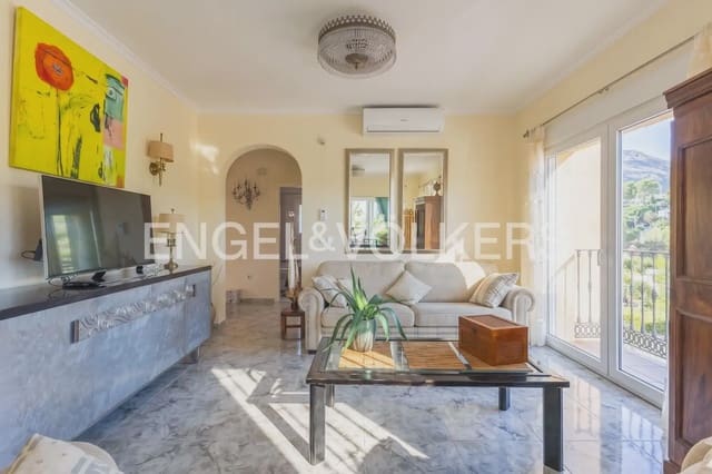 6 soveværelse Villa til salg i El Montgó, Dénia med swimmingpool garage - € 740.000 (Ref: 10160036)