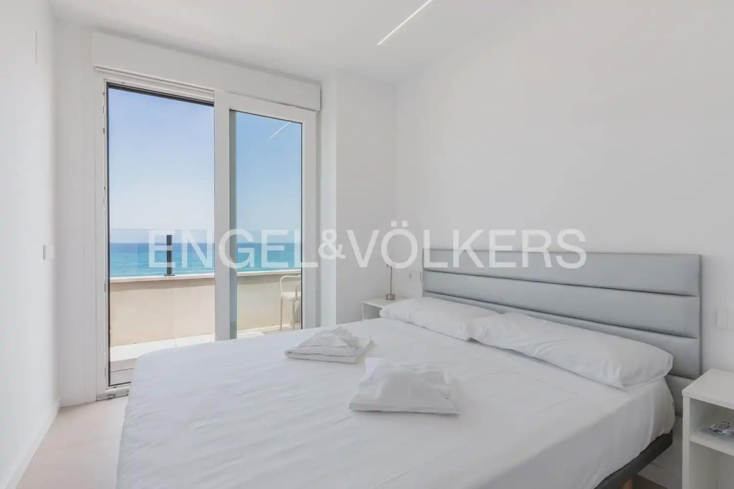 3 soverom Penthouse til salgs i Denia med svømmebasseng garasje - € 1 490 000 (Ref: 10160040)