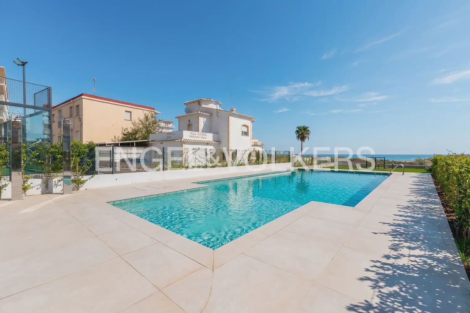 3 soverom Penthouse til salgs i Denia med svømmebasseng garasje - € 1 490 000 (Ref: 10160041)