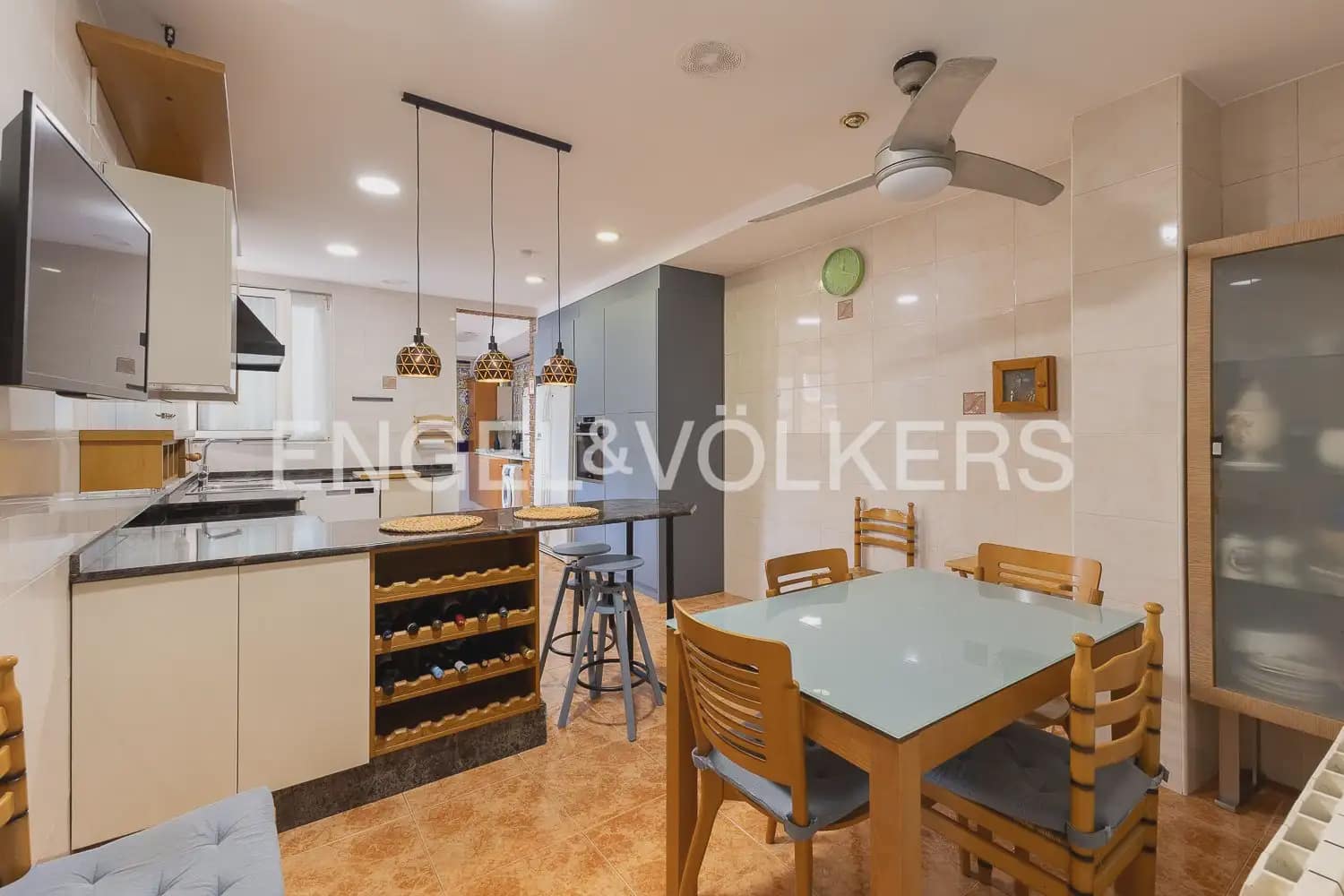 4 bedroom Townhouse for sale in Albal with garage - € 490,000 (Ref: 10160044)