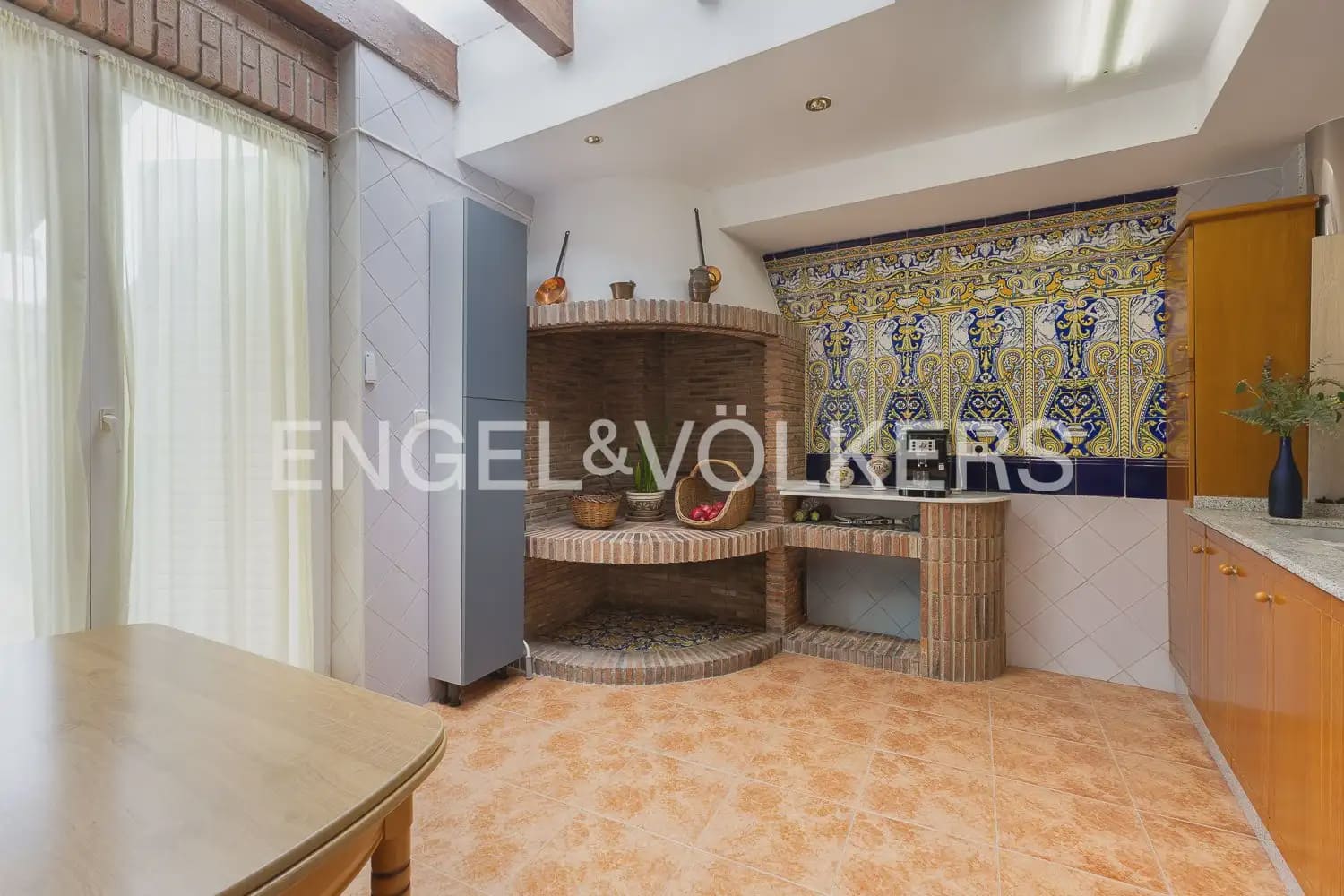 4 bedroom Townhouse for sale in Albal with garage - € 490,000 (Ref: 10160044)