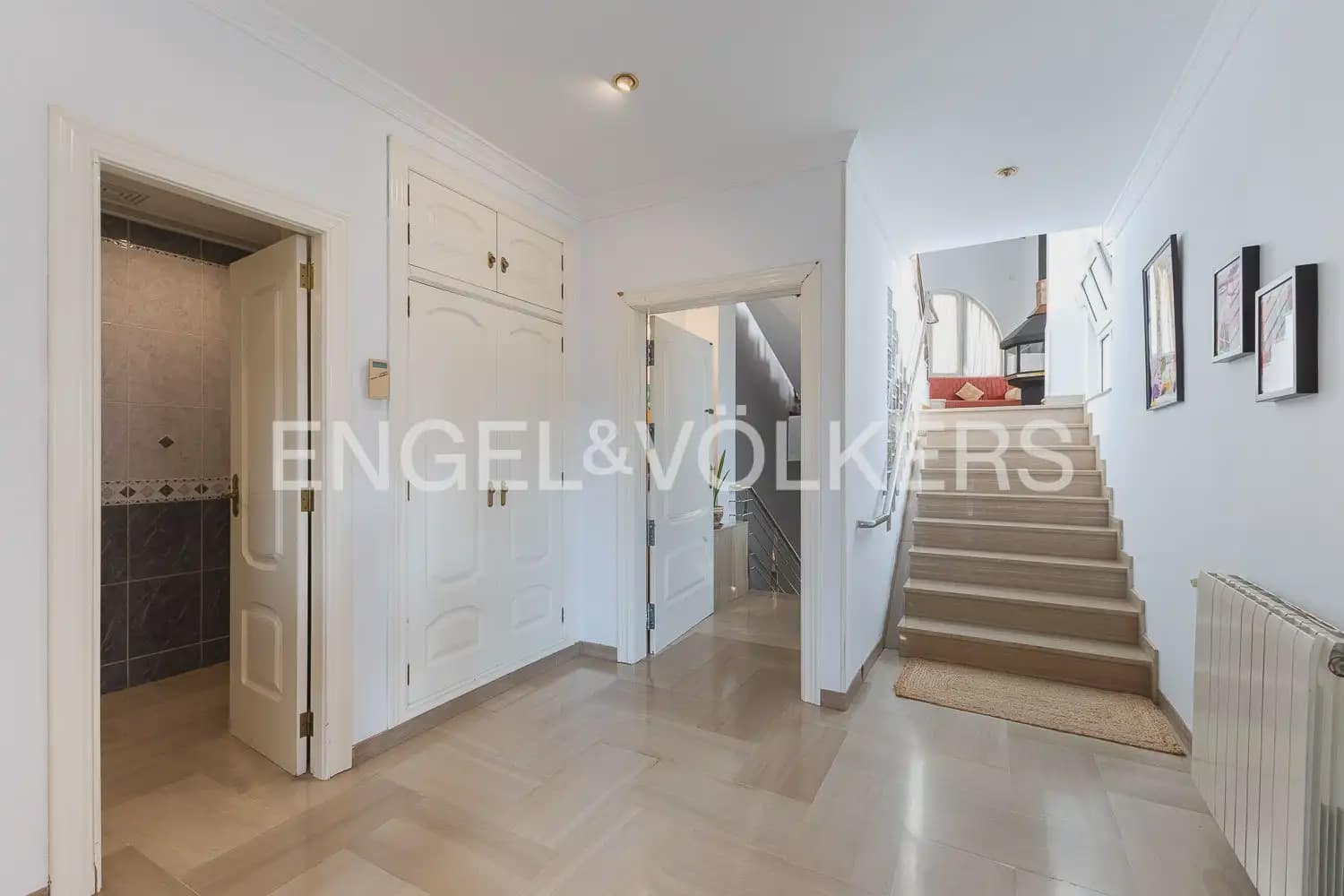 4 bedroom Townhouse for sale in Albal with garage - € 490,000 (Ref: 10160044)