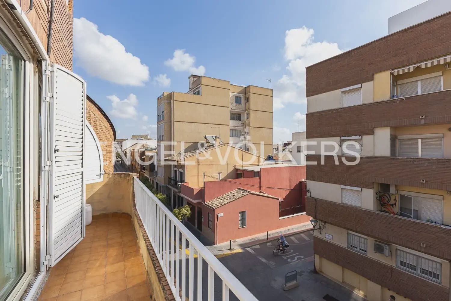 4 bedroom Townhouse for sale in Albal with garage - € 490,000 (Ref: 10160044)