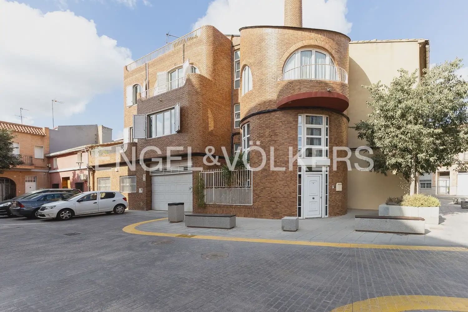 4 bedroom Townhouse for sale in Albal with garage - € 490,000 (Ref: 10160044)