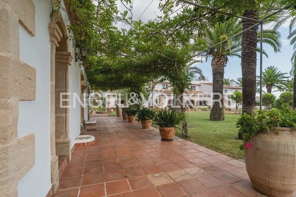 13 chambre Villa/Maison à vendre à Javea / Xabia avec piscine - 3 450 000 € (Ref: 10160046)