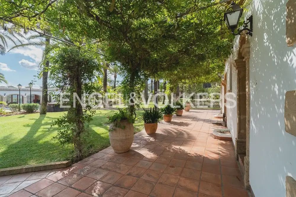 13 chambre Villa/Maison à vendre à Javea / Xabia avec piscine - 3 450 000 € (Ref: 10160046)