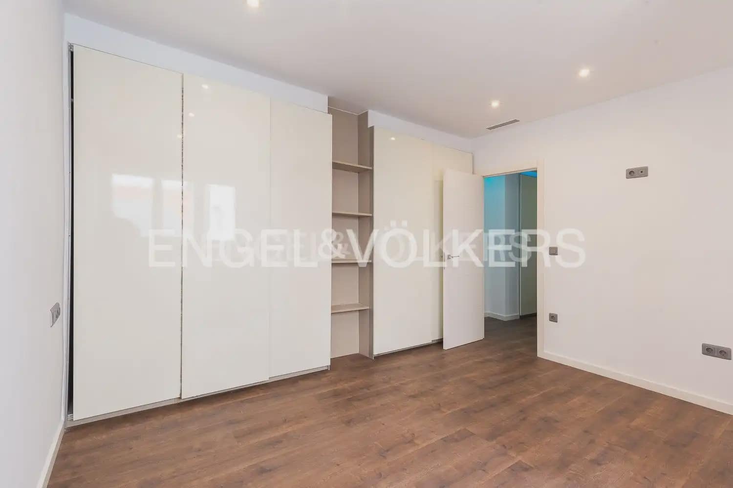 3 slaapkamer Flat te koop in Valencia stad - € 495.000 (Ref: 10160217)