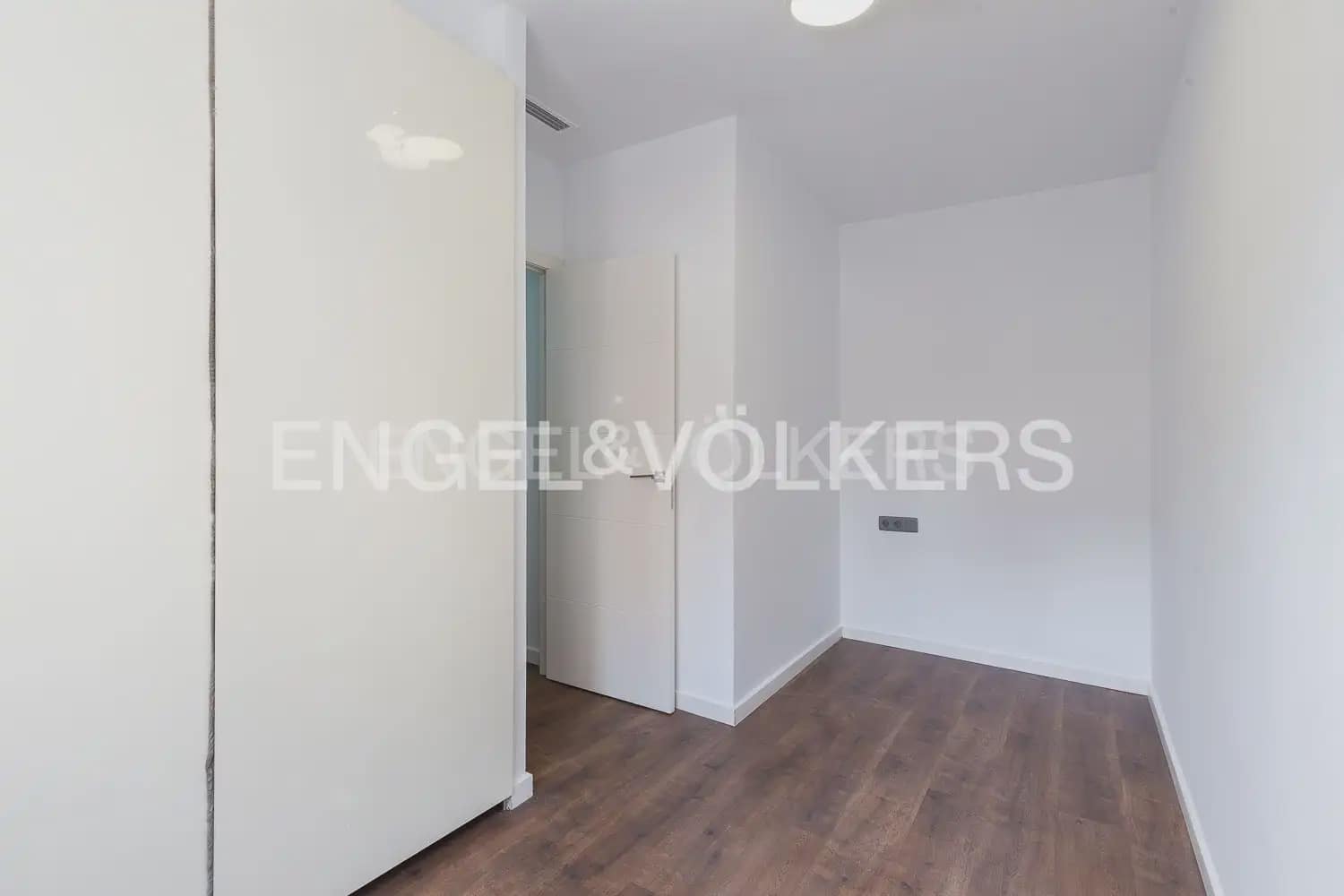 3 slaapkamer Flat te koop in Valencia stad - € 495.000 (Ref: 10160217)
