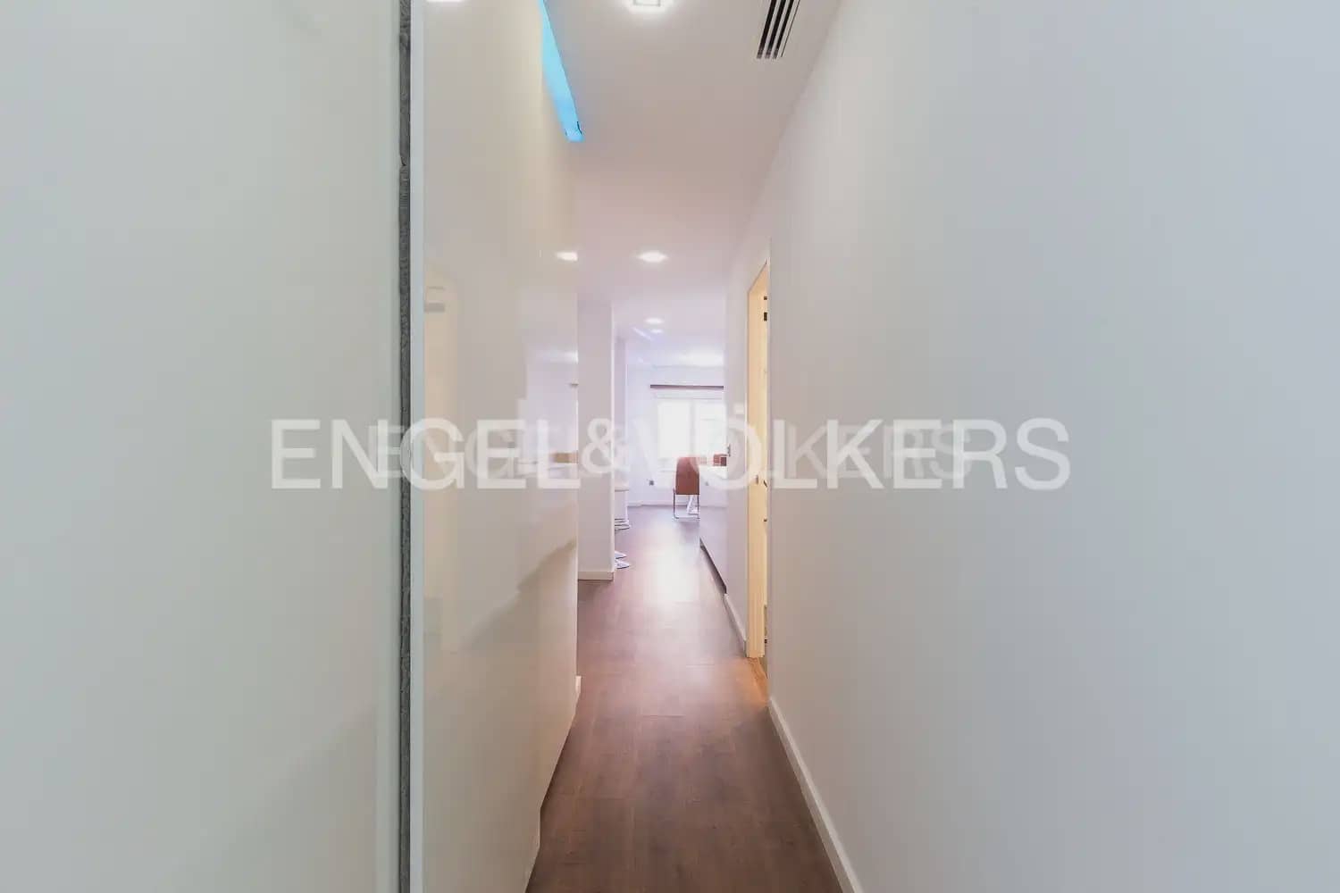 3 slaapkamer Flat te koop in Valencia stad - € 495.000 (Ref: 10160217)