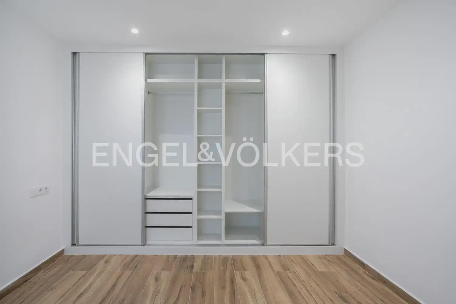 3 sypialnia Mieszkanie na sprzedaż w Miasto Walencja - 295 000 € (Ref: 10160218)