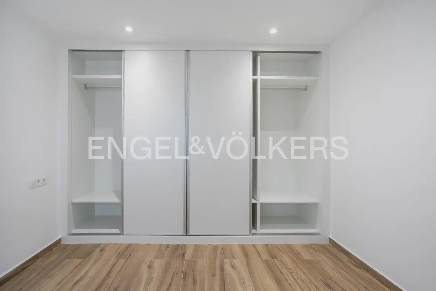 3 sypialnia Mieszkanie na sprzedaż w Miasto Walencja - 295 000 € (Ref: 10160218)