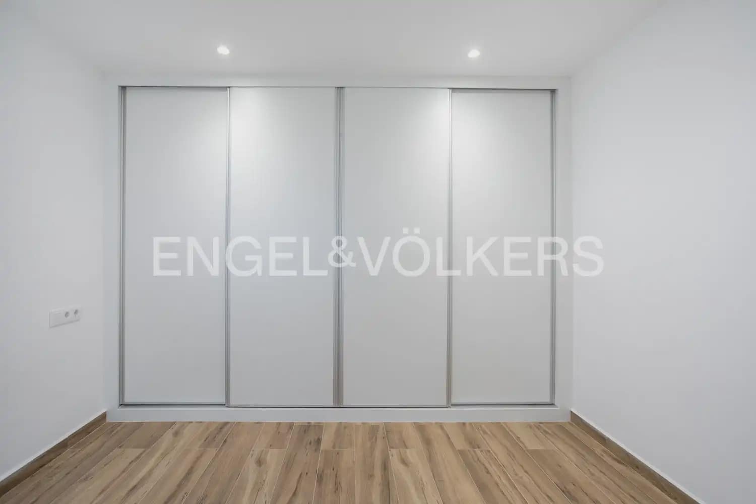 3 sypialnia Mieszkanie na sprzedaż w Miasto Walencja - 295 000 € (Ref: 10160218)
