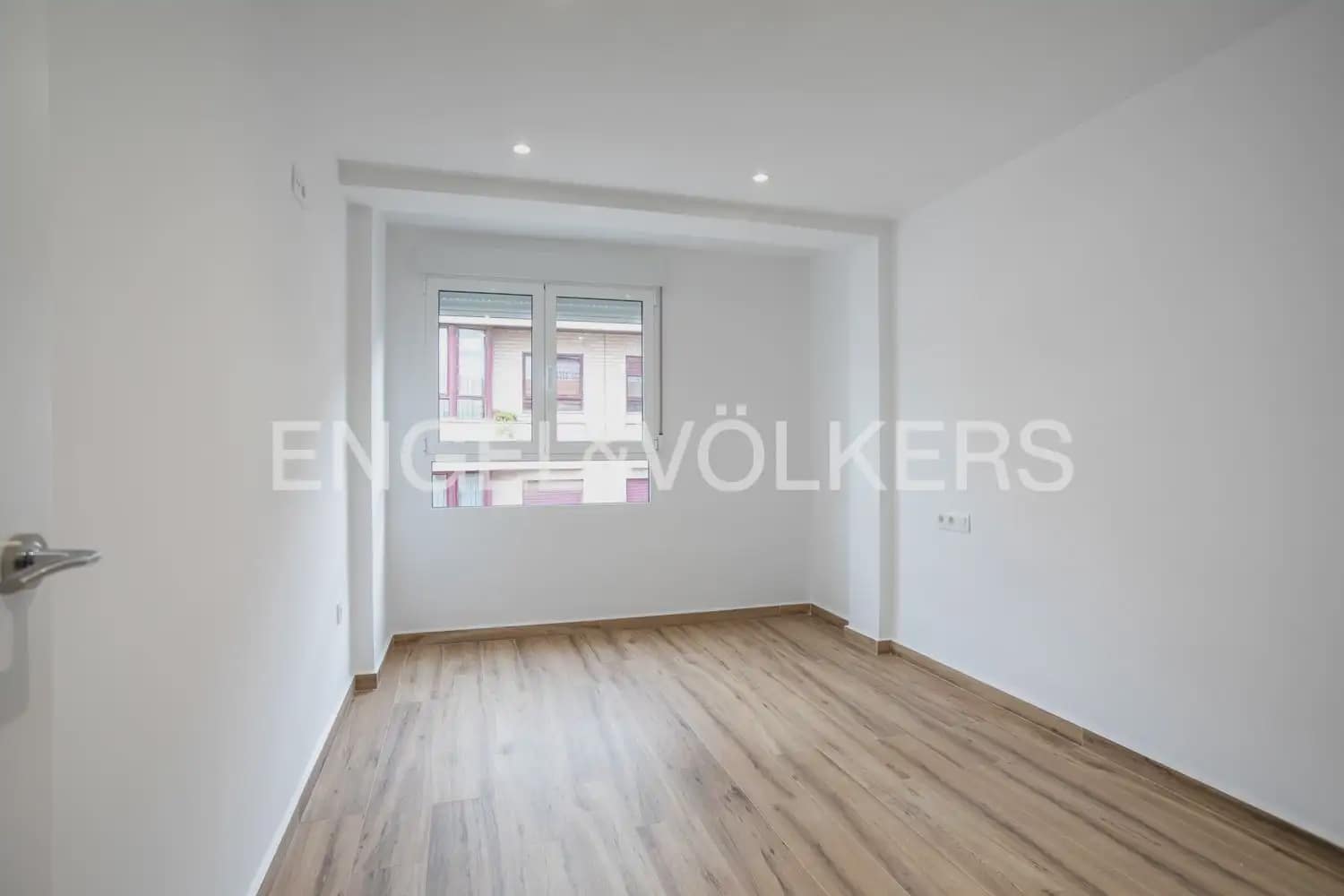 3 sypialnia Mieszkanie na sprzedaż w Miasto Walencja - 295 000 € (Ref: 10160218)