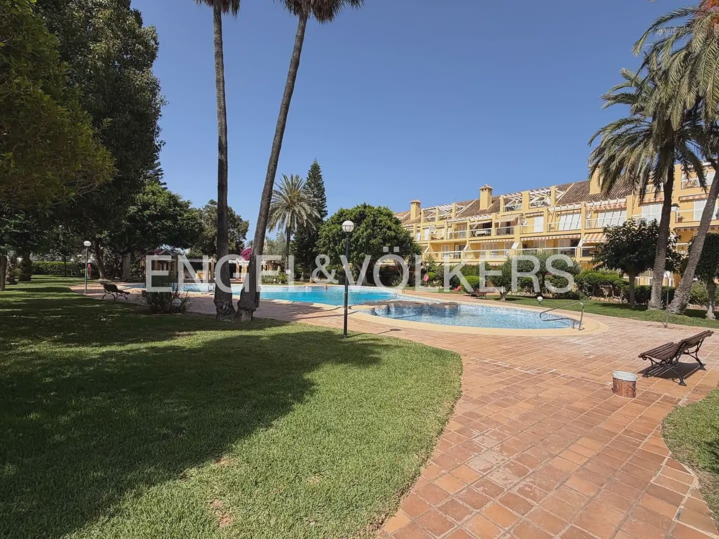 4 soverom Leilighet til salgs i Denia med svømmebasseng garasje - € 350 000 (Ref: 10160219)