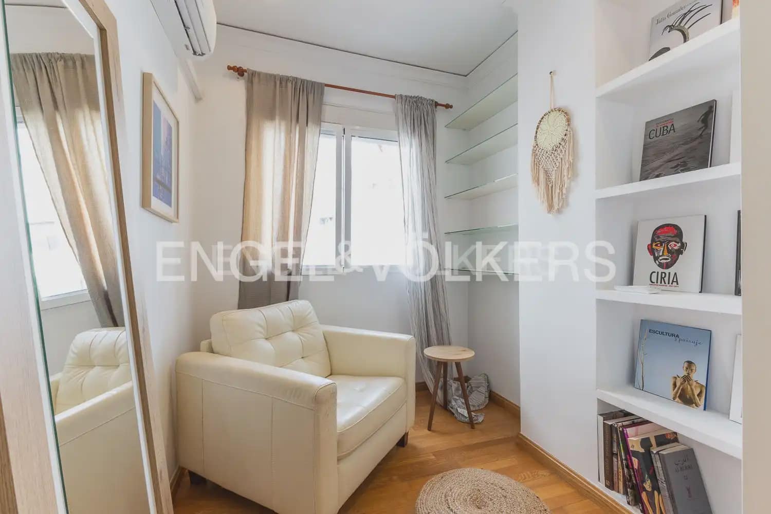 2 sypialnia Mieszkanie do wynajęcia w Miasto Walencja - 1 500 € (Ref: 10163301)