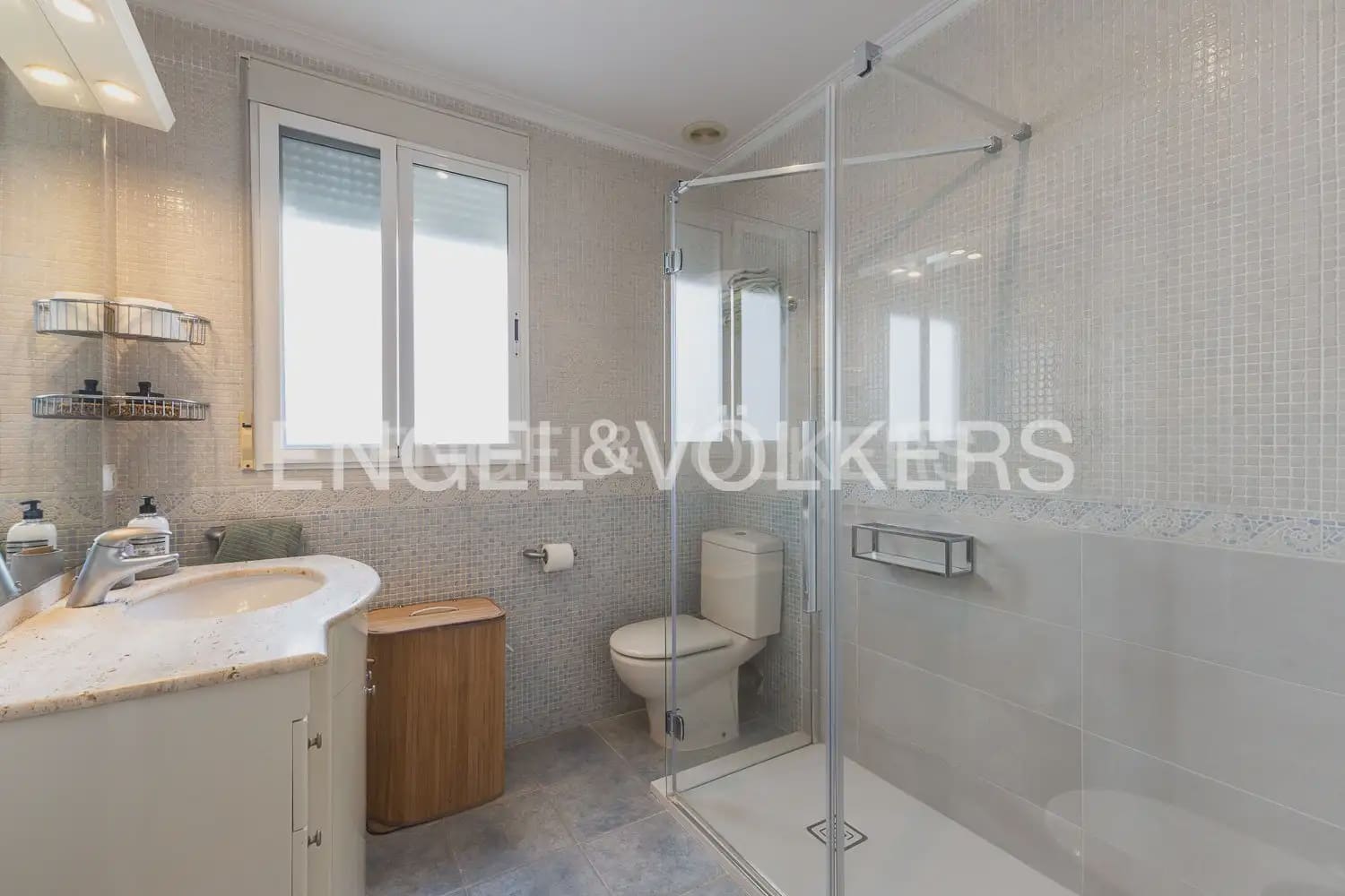 2 sypialnia Mieszkanie do wynajęcia w Miasto Walencja - 1 500 € (Ref: 10163301)
