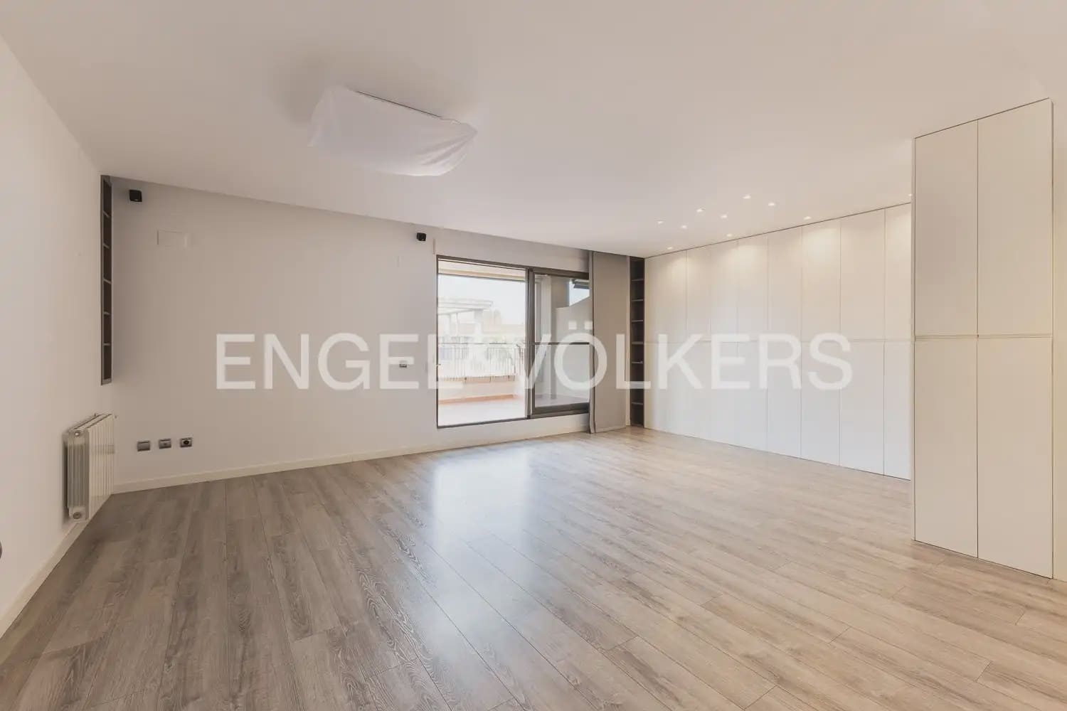 4 Zimmer Penthouse zu vermieten in Valencia Stadt mit Pool Garage - 3.500 € (Ref: 10163304)