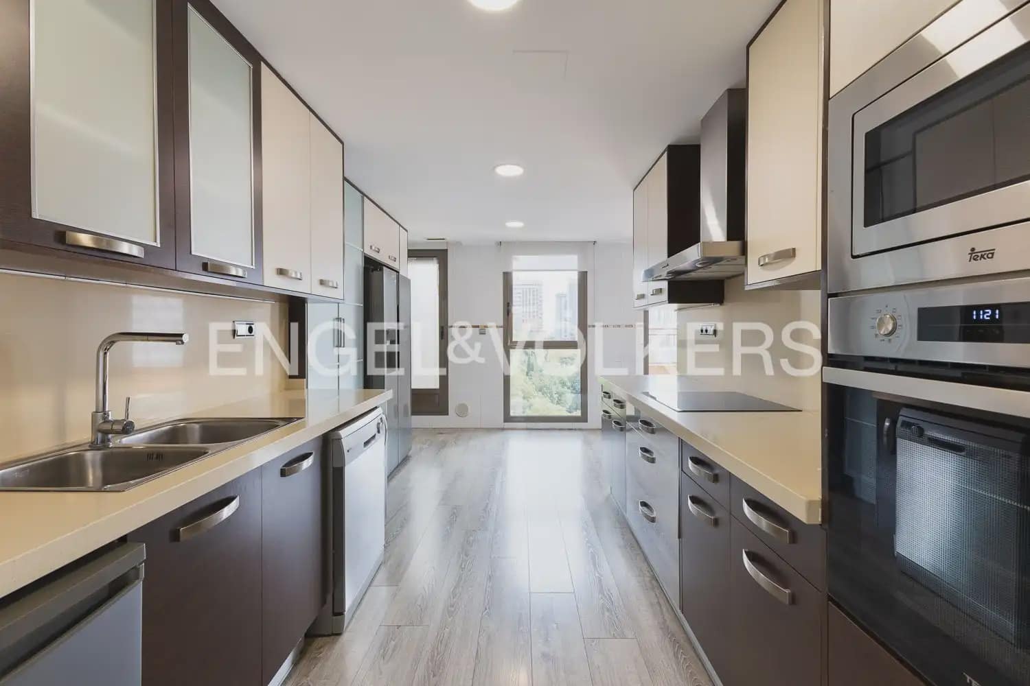 4 Zimmer Penthouse zu vermieten in Valencia Stadt mit Pool Garage - 3.500 € (Ref: 10163304)