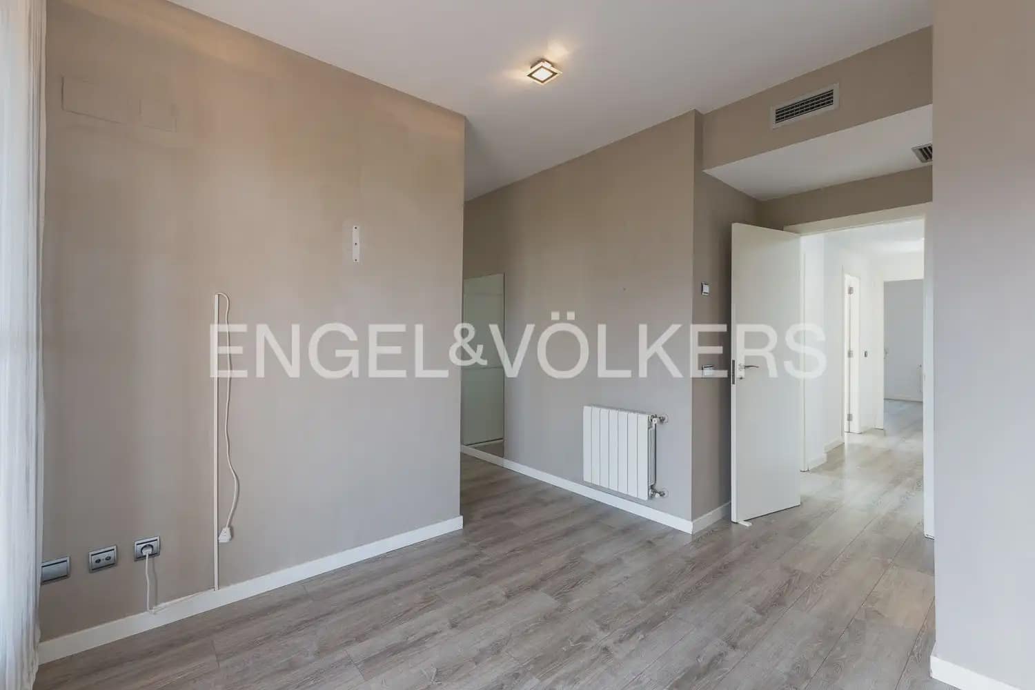 4 Zimmer Penthouse zu vermieten in Valencia Stadt mit Pool Garage - 3.500 € (Ref: 10163304)