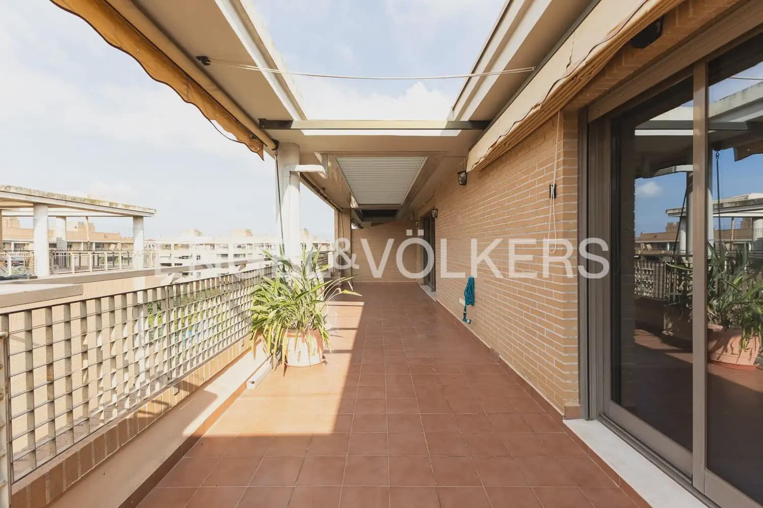 4 Zimmer Penthouse zu vermieten in Valencia Stadt mit Pool Garage - 3.500 € (Ref: 10163304)
