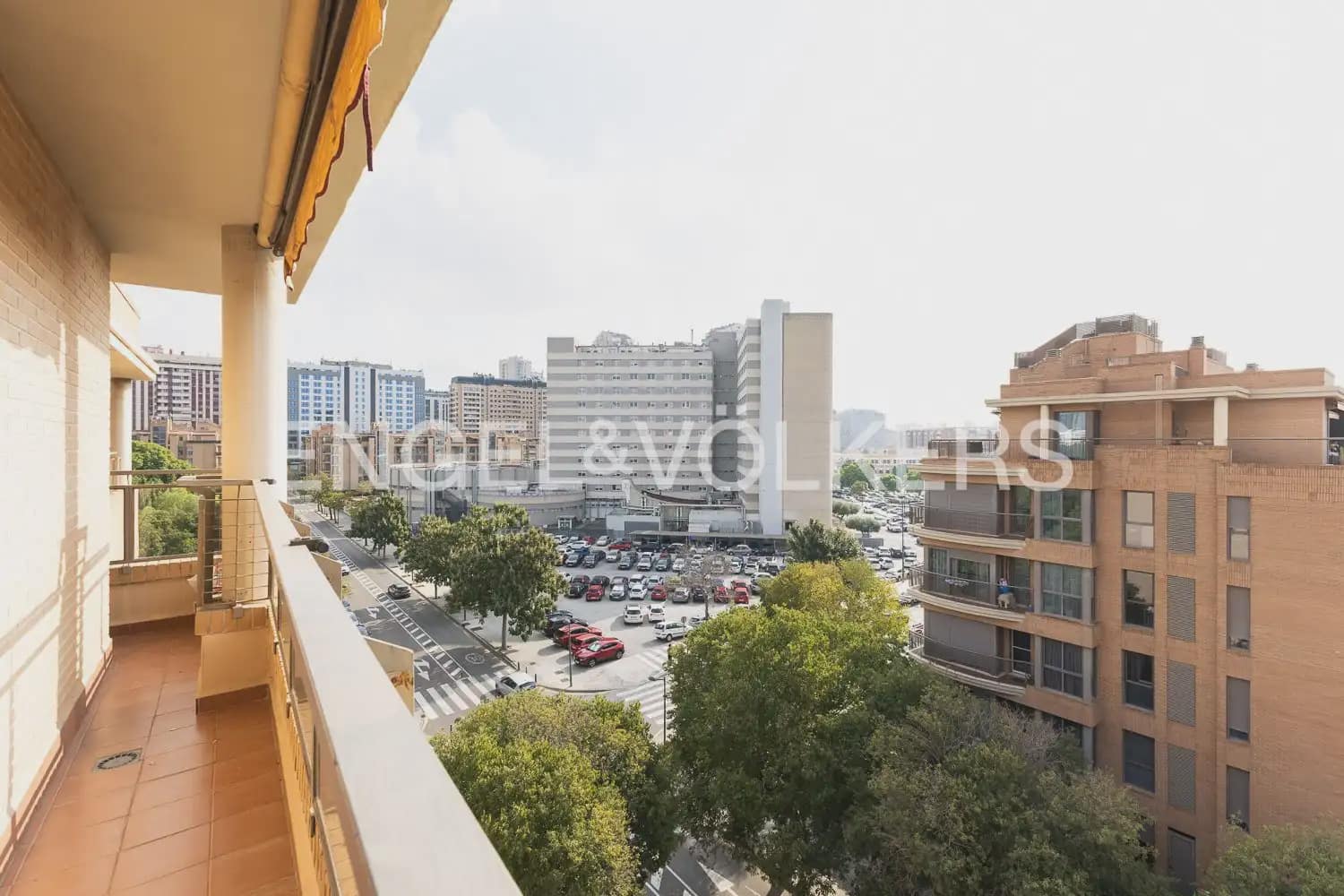 4 Zimmer Penthouse zu vermieten in Valencia Stadt mit Pool Garage - 3.500 € (Ref: 10163304)