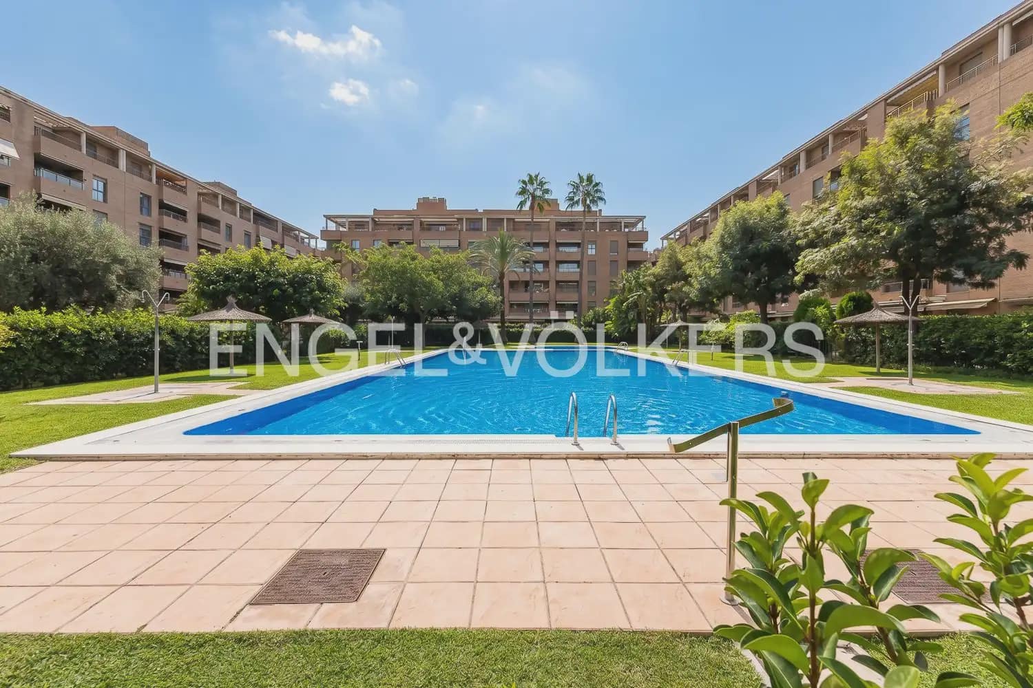 4 Zimmer Penthouse zu vermieten in Valencia Stadt mit Pool Garage - 3.500 € (Ref: 10163304)