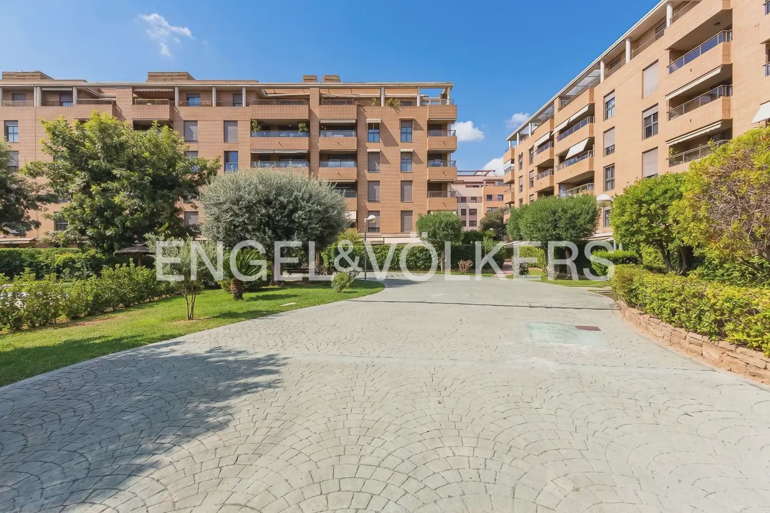 4 Zimmer Penthouse zu vermieten in Valencia Stadt mit Pool Garage - 3.500 € (Ref: 10163304)
