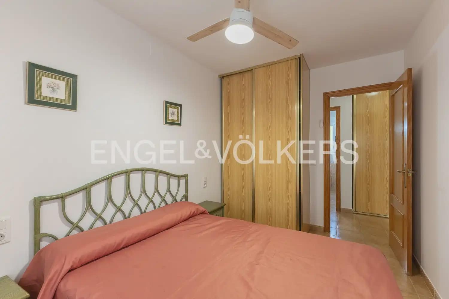 2 bedroom Penthouse for sale in Peniscola with pool garage - € 225,000 (Ref: 10163305)