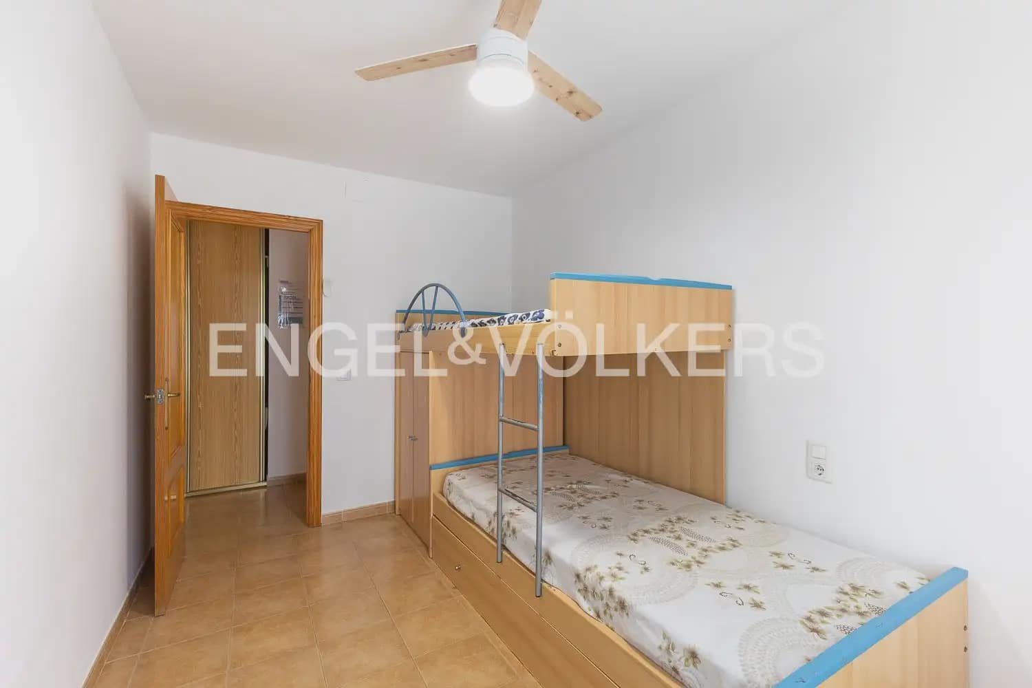 2 bedroom Penthouse for sale in Peniscola with pool garage - € 225,000 (Ref: 10163305)