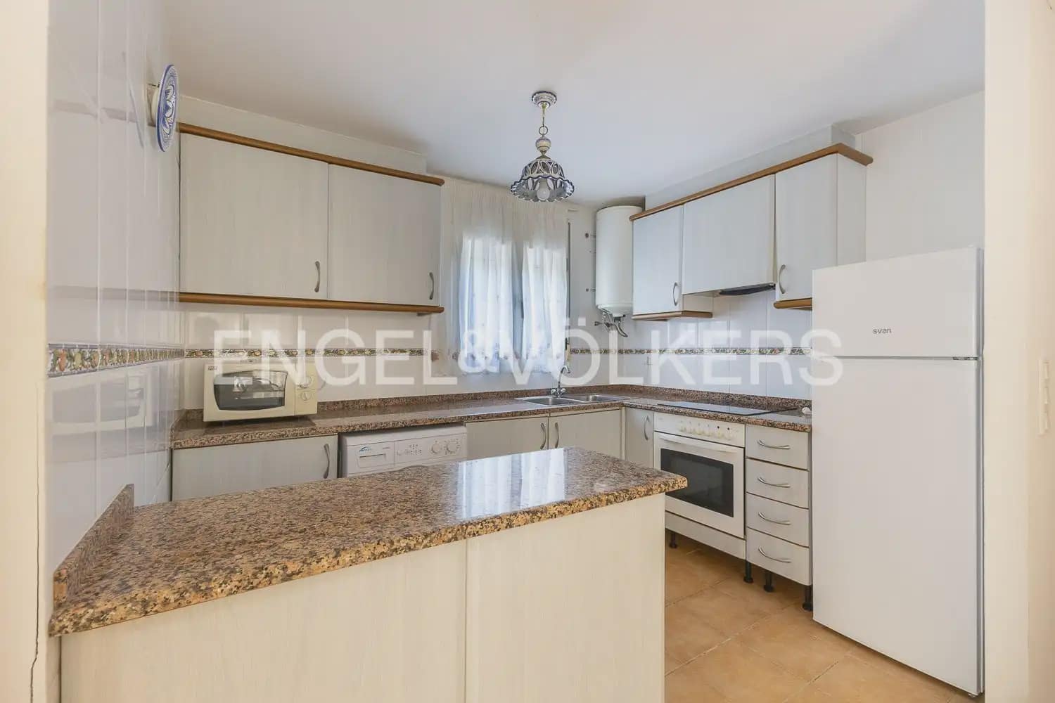 2 bedroom Penthouse for sale in Peniscola with pool garage - € 225,000 (Ref: 10163305)