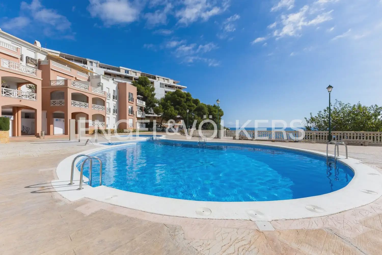 2 bedroom Penthouse for sale in Peniscola with pool garage - € 225,000 (Ref: 10163305)