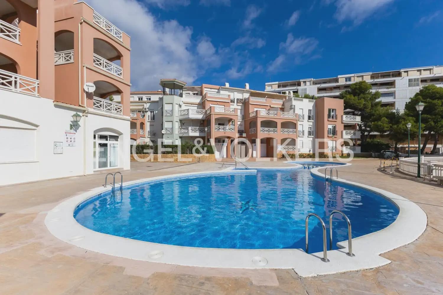 2 bedroom Penthouse for sale in Peniscola with pool garage - € 225,000 (Ref: 10163305)