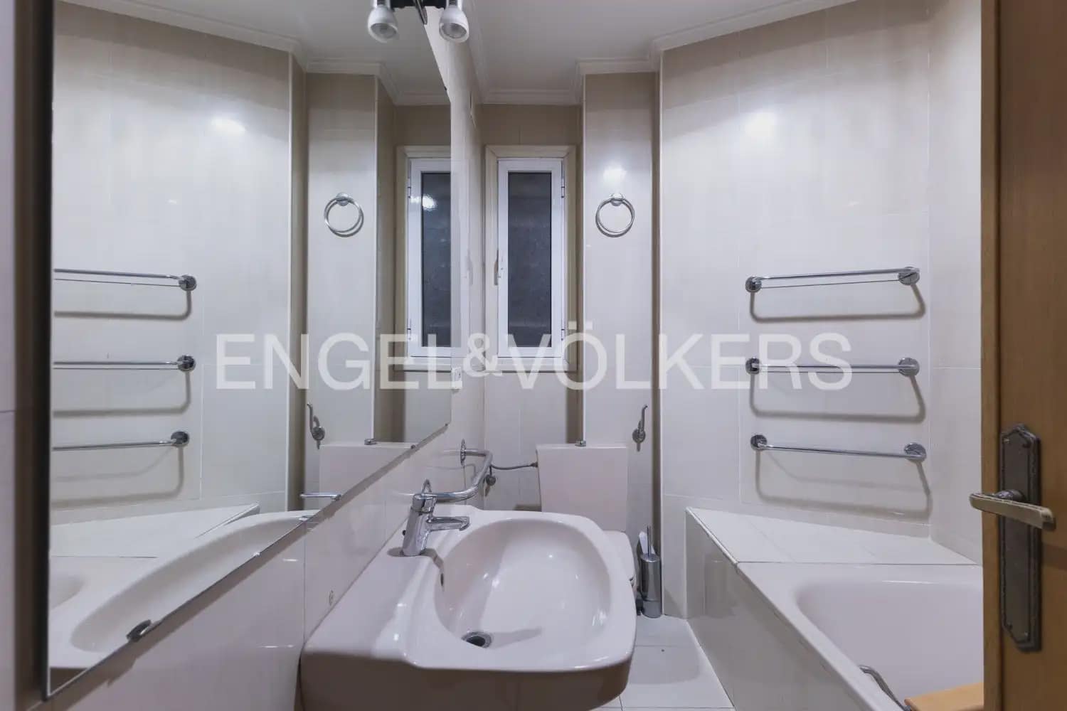 Piso de 4 habitaciones en València ciudad en venta - 1.100.000 € (Ref: 10163591)