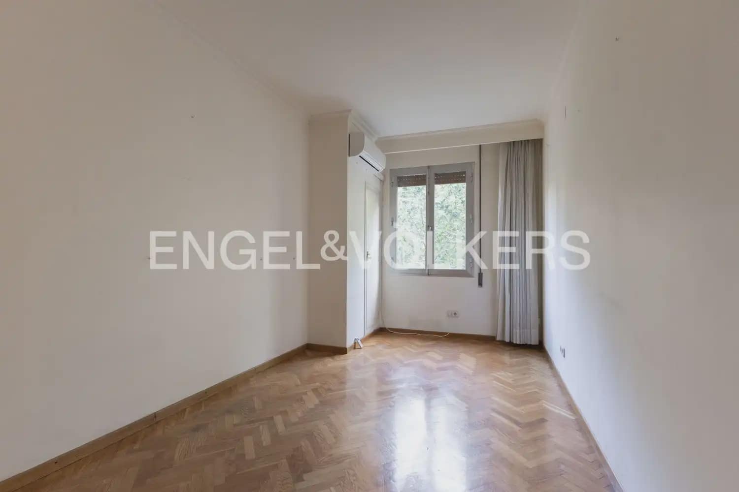 Piso de 4 habitaciones en València ciudad en venta - 1.100.000 € (Ref: 10163591)