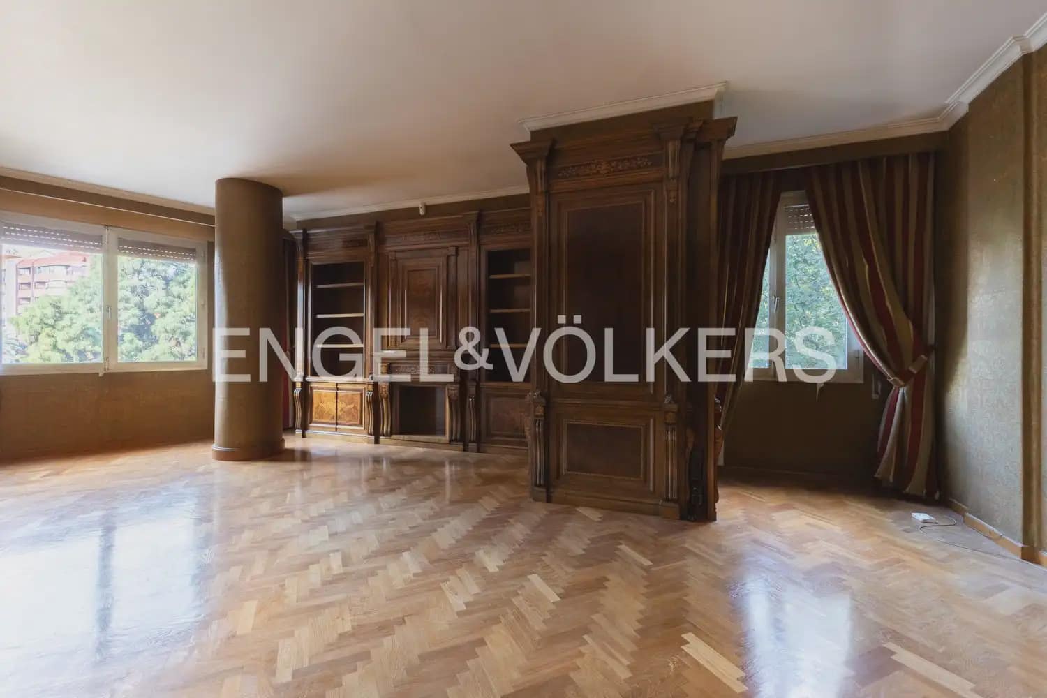 Piso de 4 habitaciones en València ciudad en venta - 1.100.000 € (Ref: 10163591)