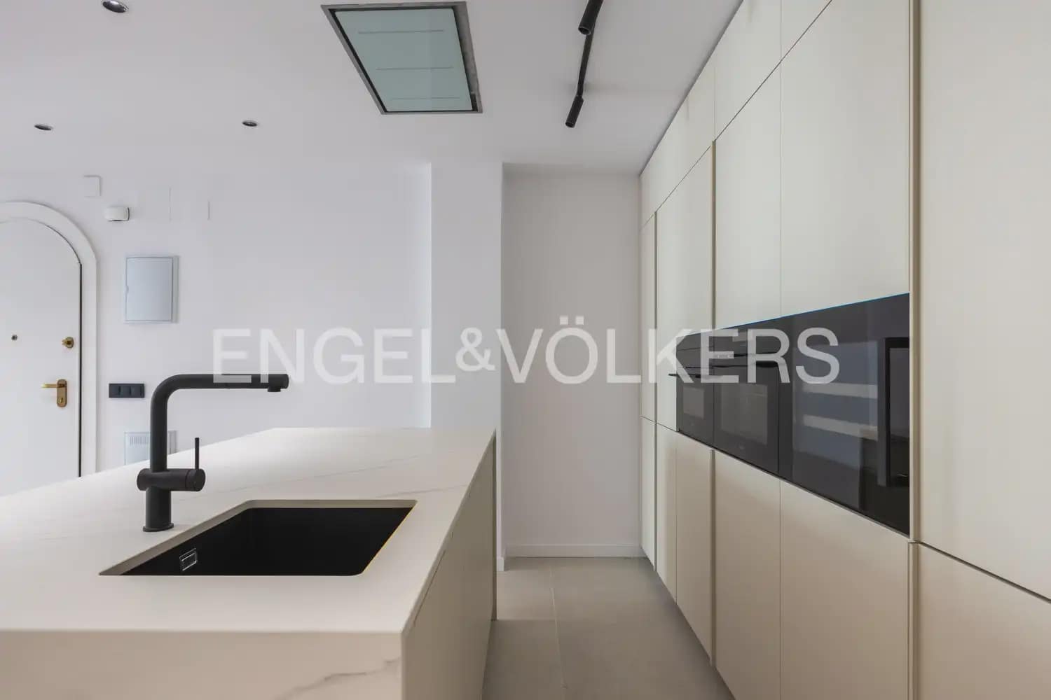 3 soveværelse Lejlighed til salg i Valencia by - € 799.000 (Ref: 10163592)