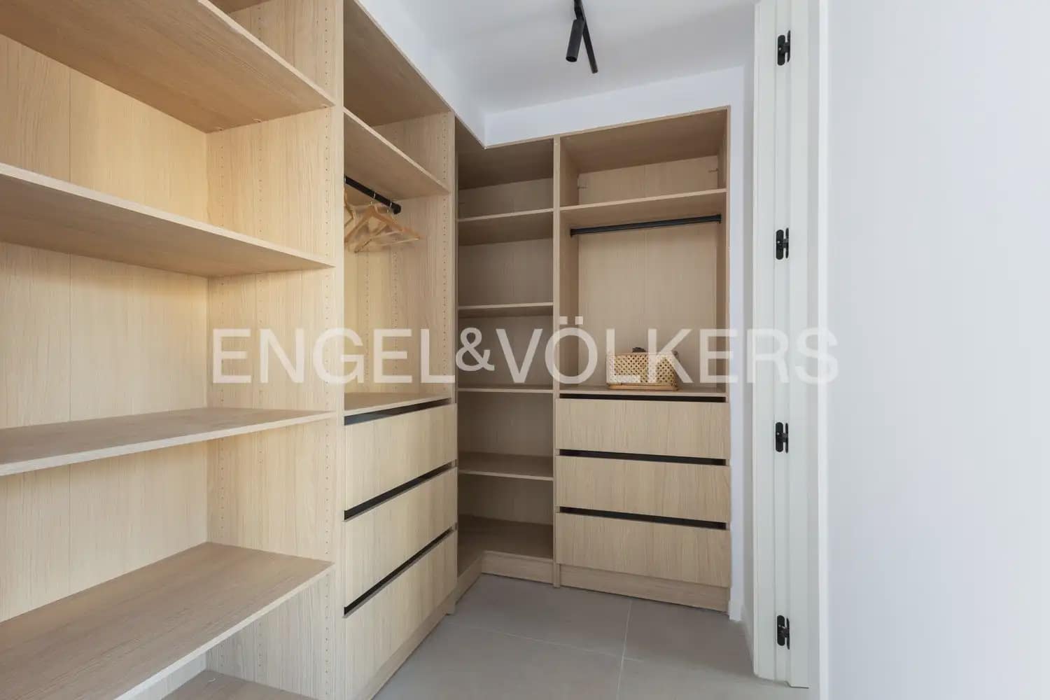 3 soveværelse Lejlighed til salg i Valencia by - € 799.000 (Ref: 10163592)