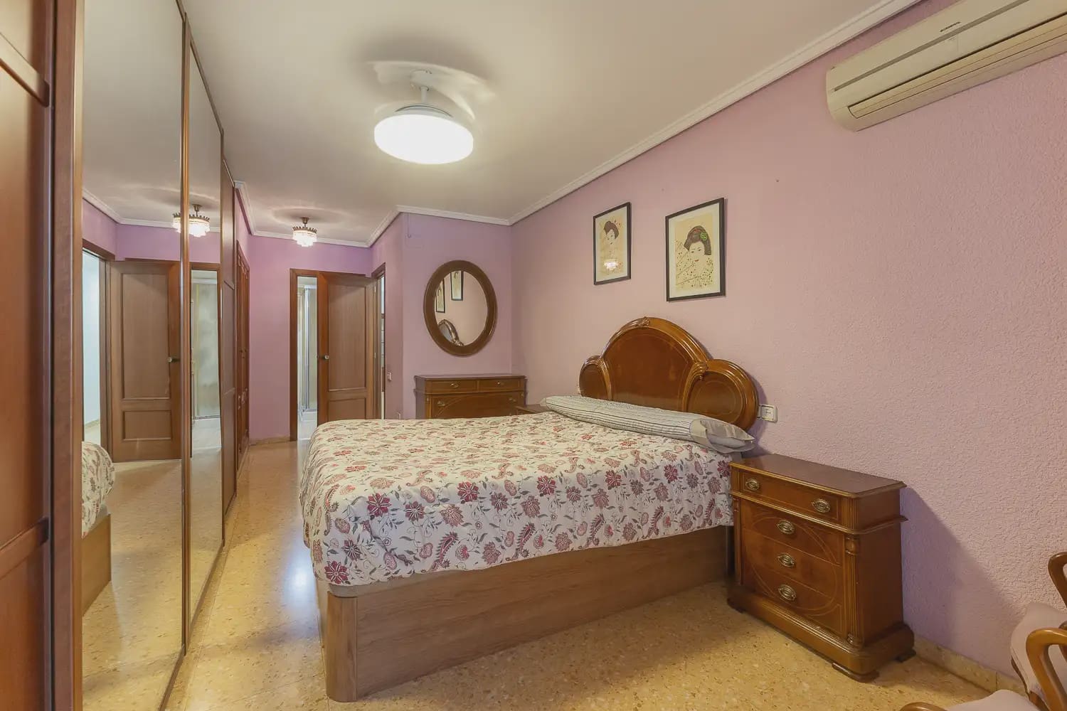 4 bedroom Flat for sale in Valencia city - € 376,000 (Ref: 10163593)