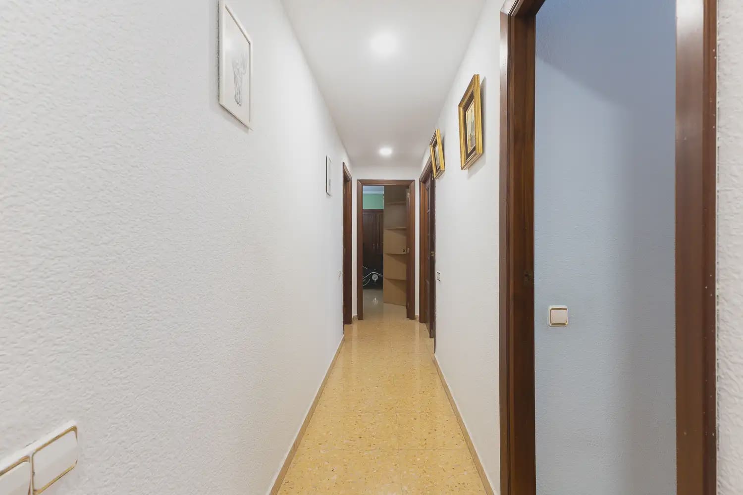 4 bedroom Flat for sale in Valencia city - € 376,000 (Ref: 10163593)