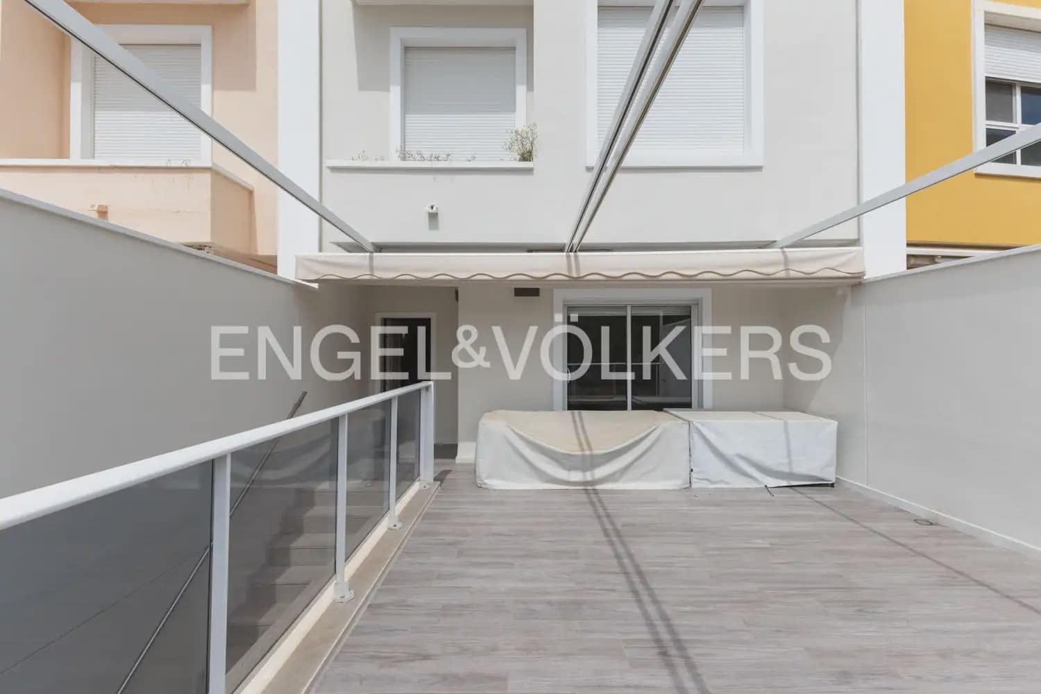 4 sypialnia Dom szeregowy na sprzedaż w Cullera z basenem garażem - 520 000 € (Ref: 10163594)