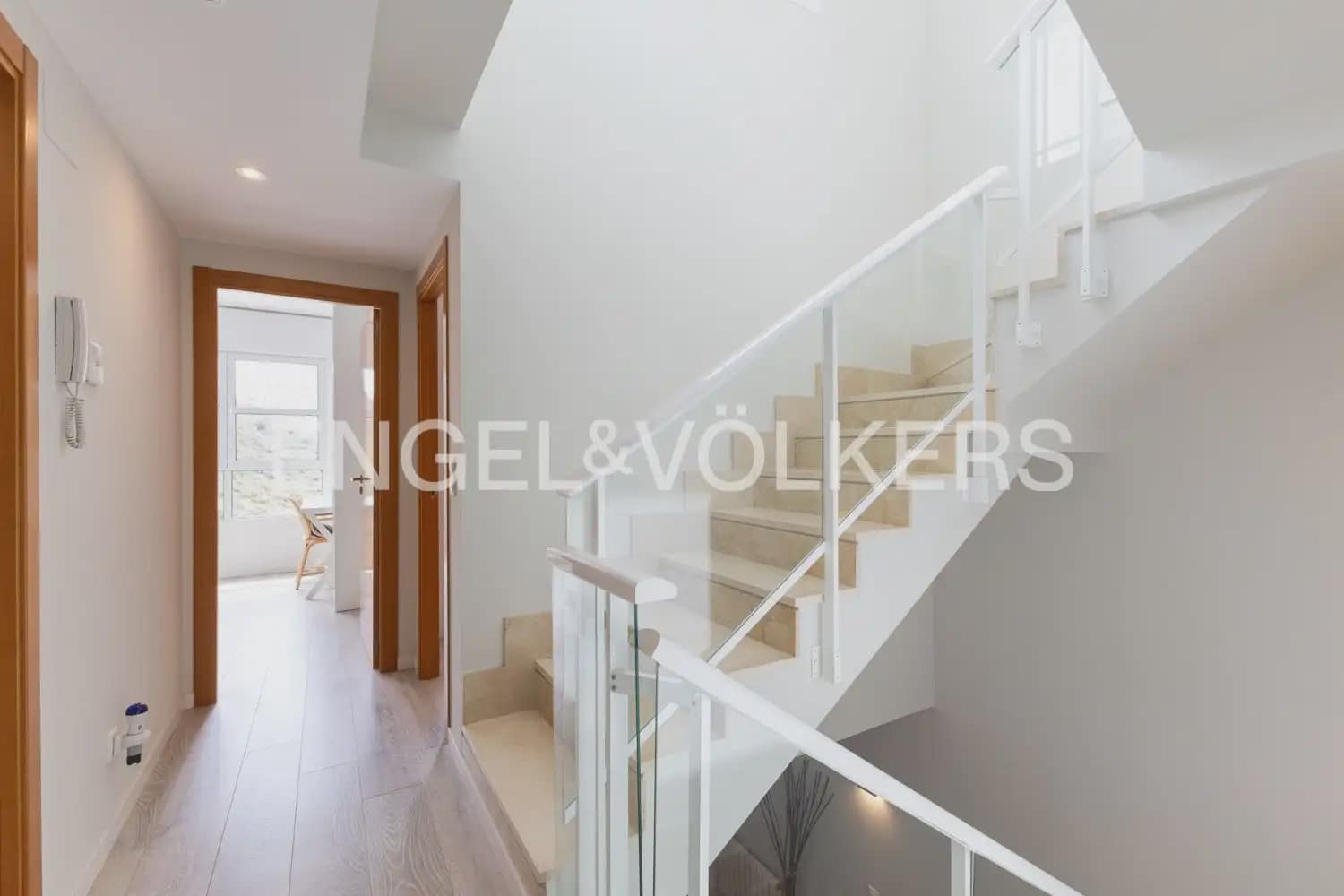 4 sypialnia Dom szeregowy na sprzedaż w Cullera z basenem garażem - 520 000 € (Ref: 10163594)