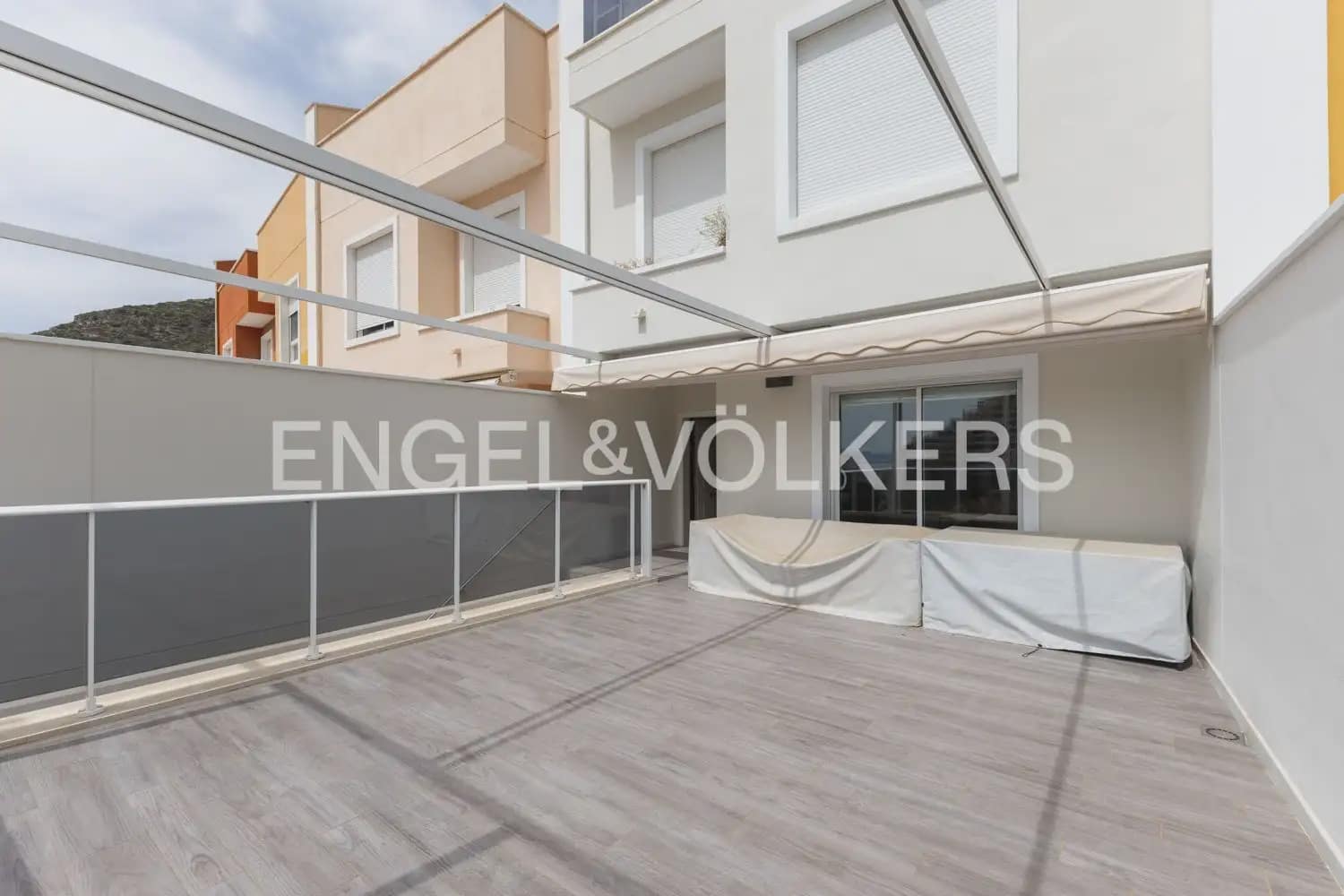4 sypialnia Dom szeregowy na sprzedaż w Cullera z basenem garażem - 520 000 € (Ref: 10163594)
