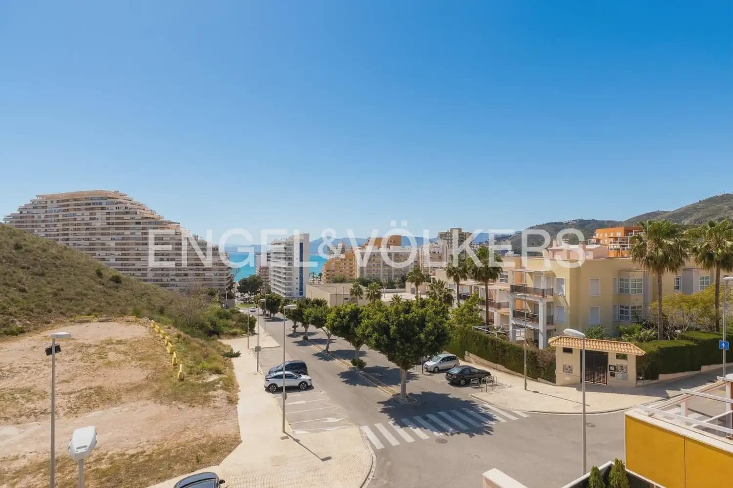 4 sypialnia Dom szeregowy na sprzedaż w Cullera z basenem garażem - 520 000 € (Ref: 10163594)
