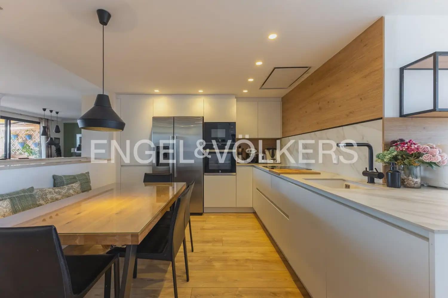 3 Zimmer Penthouse zu verkaufen in Valencia Stadt mit Garage - 1.700.000 € (Ref: 10163595)