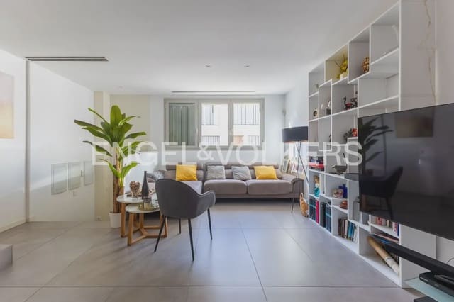 3 soveværelse Rækkehus til salg i La Fonteta S.lluis, Valencia by med garage - € 975.000 (Ref: 10163596)
