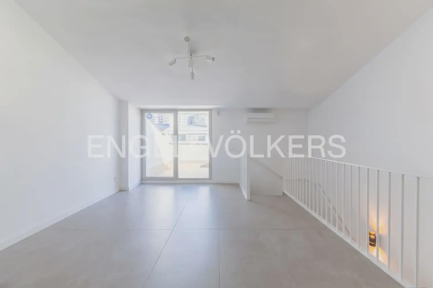 3 chambre Villa/Maison Mitoyenne à vendre à Valence ville avec garage - 975 000 € (Ref: 10163596)